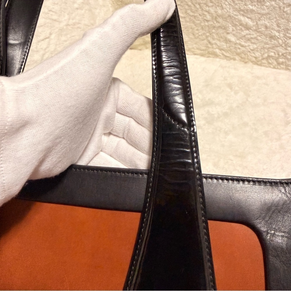 Bally Black and Tan Shoulder Bag - Picture 7 of 16
